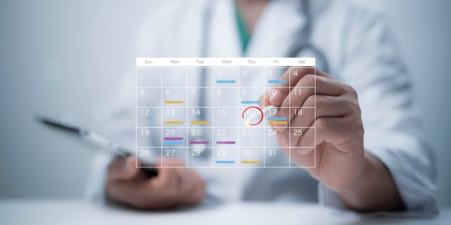 Medical,Worker,Touch,Virtual,Digital,Calendar,On,Tablet,For,Plan